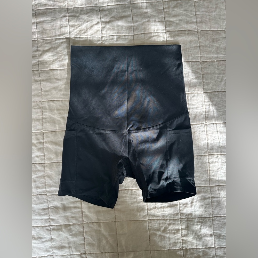 POSHDIVAH Maternity Black Over the Belly Shorts